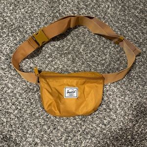 Herschel fanny pack